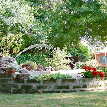 Polepole Bed & Breakfast
