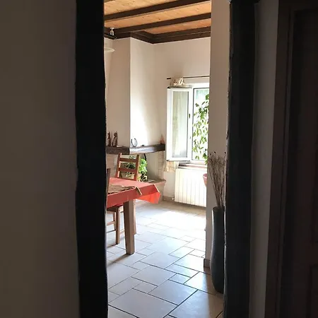 Polepole Bed & Breakfast *