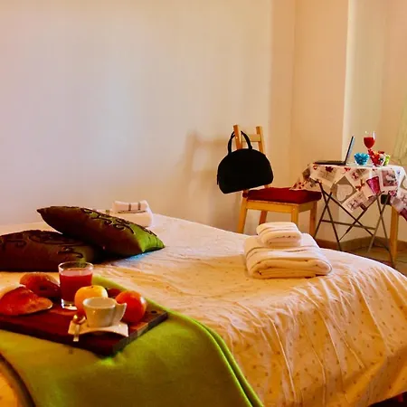 Polepole Bed & Breakfast *